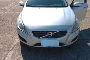 Volvo V 60 anno 2011