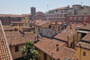 Appartamento luminoso su 3 livelli - Imola centro