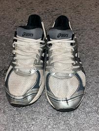 Scarpe Asics taglia 42.5