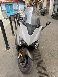 Yamaha T Max 560