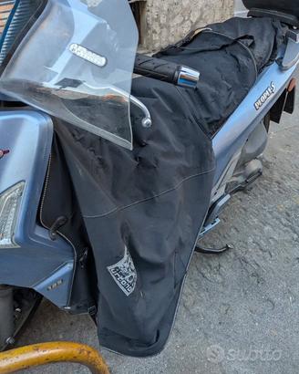 Copertina Tucano Urbano Kymco People S