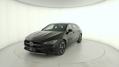 MERCEDES-BENZ CLA Shooting Brake 180 d Advanced au