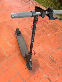 Monopattino Xiaomi 4 lite