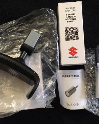Accessori ufficiali suzuki torcia porta cellulare