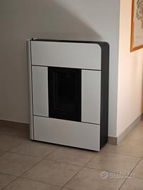MCZ Stufa a Pellet Raam Comfort Air 8 R 7.8 kW