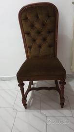 poltroncina di velluto verde