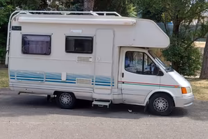 Camper Ford