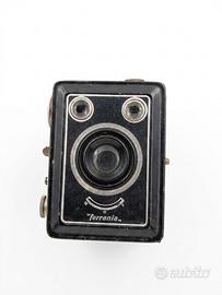 Fotocamera d'epoca Ferrania Box anni '30/'40