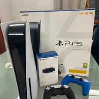 PlayStation 5 con Disco, telecamera e 2 joystick