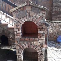 Barbecue artigianale in pietra