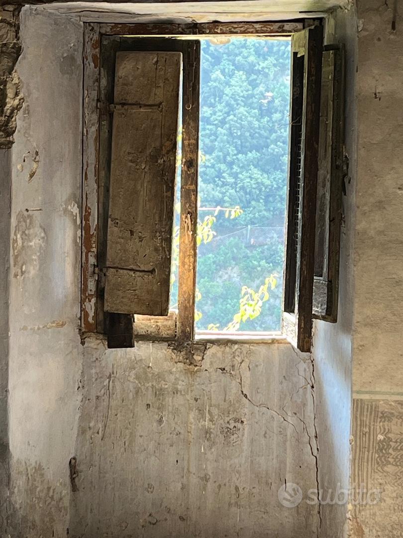 Casale in pietra umbra da ristrutturare - Vista 3