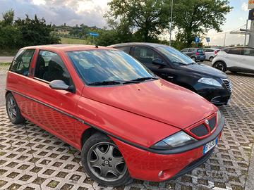 Lancia Y Elefantino Rosso