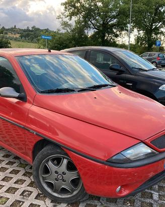Lancia Y Elefantino Rosso