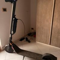 Monopattino Ninebot Segway KickScooter