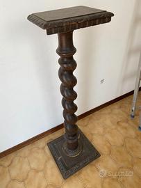 leggio da restaurare con parti rotte