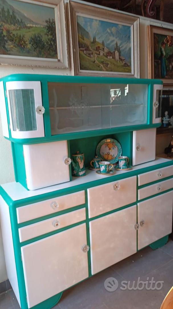 Credenza della Nonna Anni '50 Vintage restaurata Arredamento e