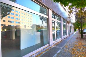 Ufficio open space con archivio