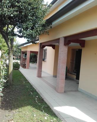 Villa a Trivignano ampia metrarura zona tranquilla
