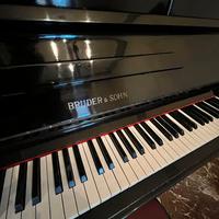 PIANOFORTE VERTICALE USATO