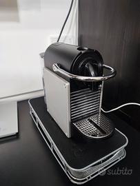 Macchina a capsule Nespresso Pixie + Aeroccino