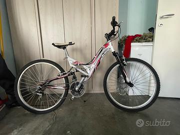 Mountain Bike Lion Bianca Full Suspension