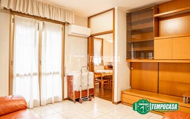 MM1 SAN LEONARDO - 3 LOCALI PIANO ALTO!