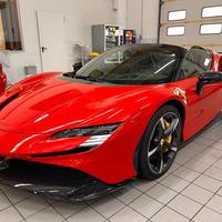 FERRARI SF90 Spider
