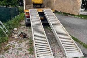 Pedane alluminio per carico escavatore trattori