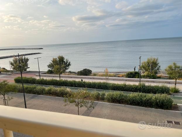 Casa Bari vista mare appartamento pari al nuovo