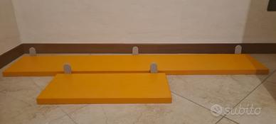 Mensole varie forme e misure colore arancione