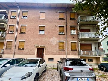 4 LOCALI A NOVELLARA