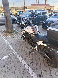 Moto benelli TRK 502