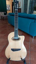 1 Chitarra acustica EKO e 1 elettrica mod.ST