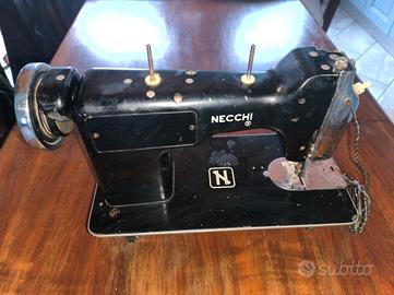 macchina da cucire Necchi