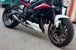 Triumph 675R