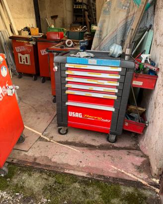 Carrelli porta attrezzi USAG
