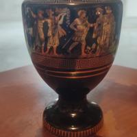 vaso con disegni romani