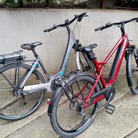 Due ebike trekking motore Bosch al prezzo di una