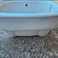 Lavatoio in ceramica nuovo