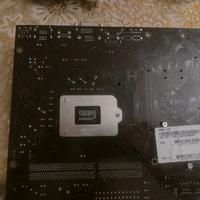 scheda madre+ processore+ RAM+ dissipatore 