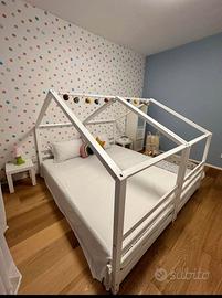 2 letti montessori a casetta e 2 materassi ikea