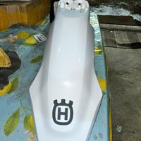 Parafango anteriore originale husquarna 701