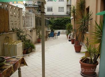PORTA FURBA stanze in appartamento con giardino