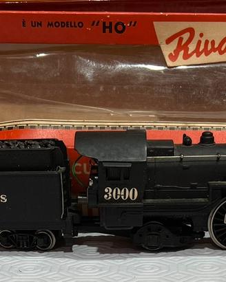 Rivarossi-locomotive,vagoni,stazioni