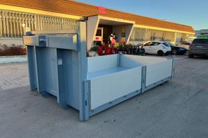 CONTAINER SCARRABILE NUOVO A PIANALE CON SPONDE