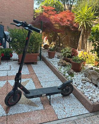 monopattino elettrico vivobike v30 30 kmh massimi