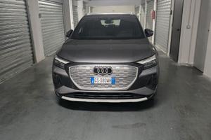 Audi Q4 Business Advanced 40 e-tron S-Line  150 KW