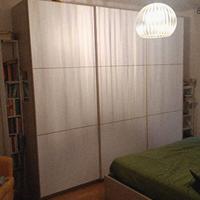 Armadio ad ante scorrevoli usato ma tenuto bene