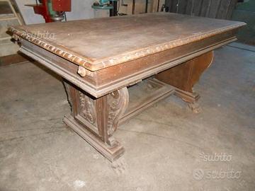 Tavolo in legno antico