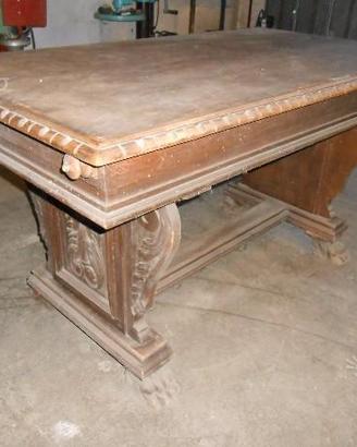 Tavolo in legno antico
